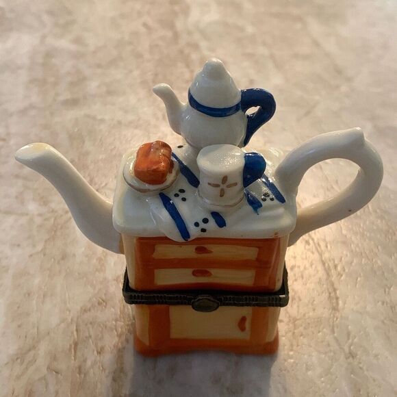Teapot Lidded Trinket Box - Picture 2 of 5